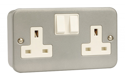 Click Essentials 13A 2 Gang DP Switched Socket Outlet Metal Clad