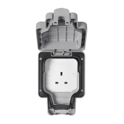 MK Masterseal 13A 1 Gang Unswitched Socket Outlet