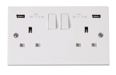 Click Polar 13A 2 Gang Switched Socket + Twin USBs