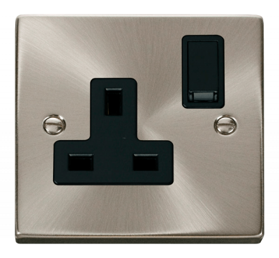 Click Deco 13A 1 Gang DP Switched Socket Outlet Satin Chrome/Black Insert