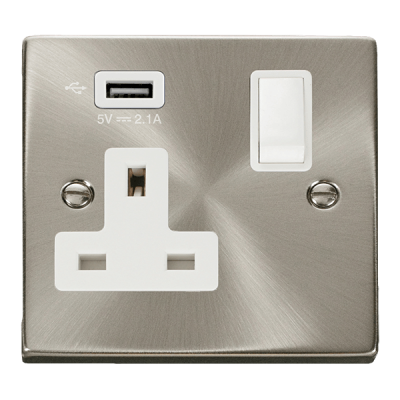 Click Deco 13A 1 Gang Switched Socket Outlet With Single 2.1A USB Outlet Satin Chrome/White Insert